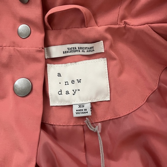 Beautiful jacket - Picture 5 of 5